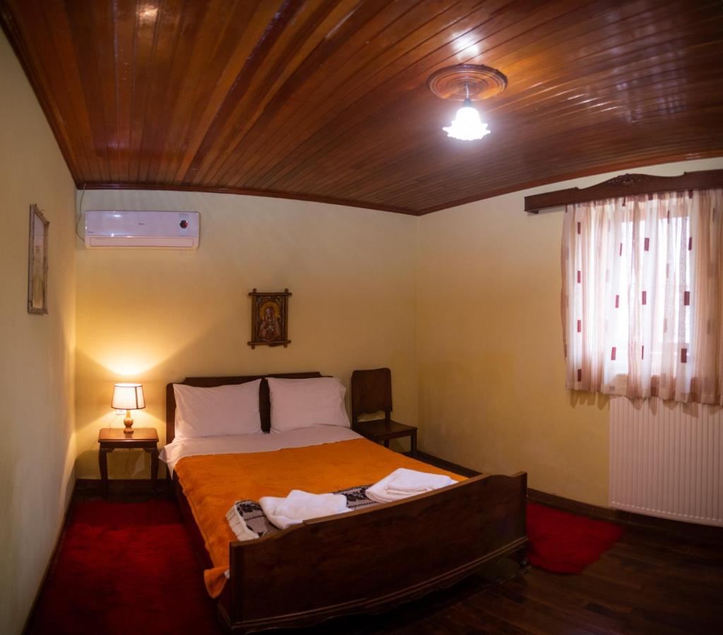 Cozy Traditional House In Kato Pedina- To Petrino Villa Bagian luar foto